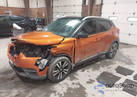 2018 Nissan Kicks Sv z USA, uszkodzony, nr VIN 3N1CP5CU3JL541121